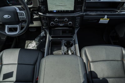 2026 Ford Super Duty F-350 DRW LARIAT