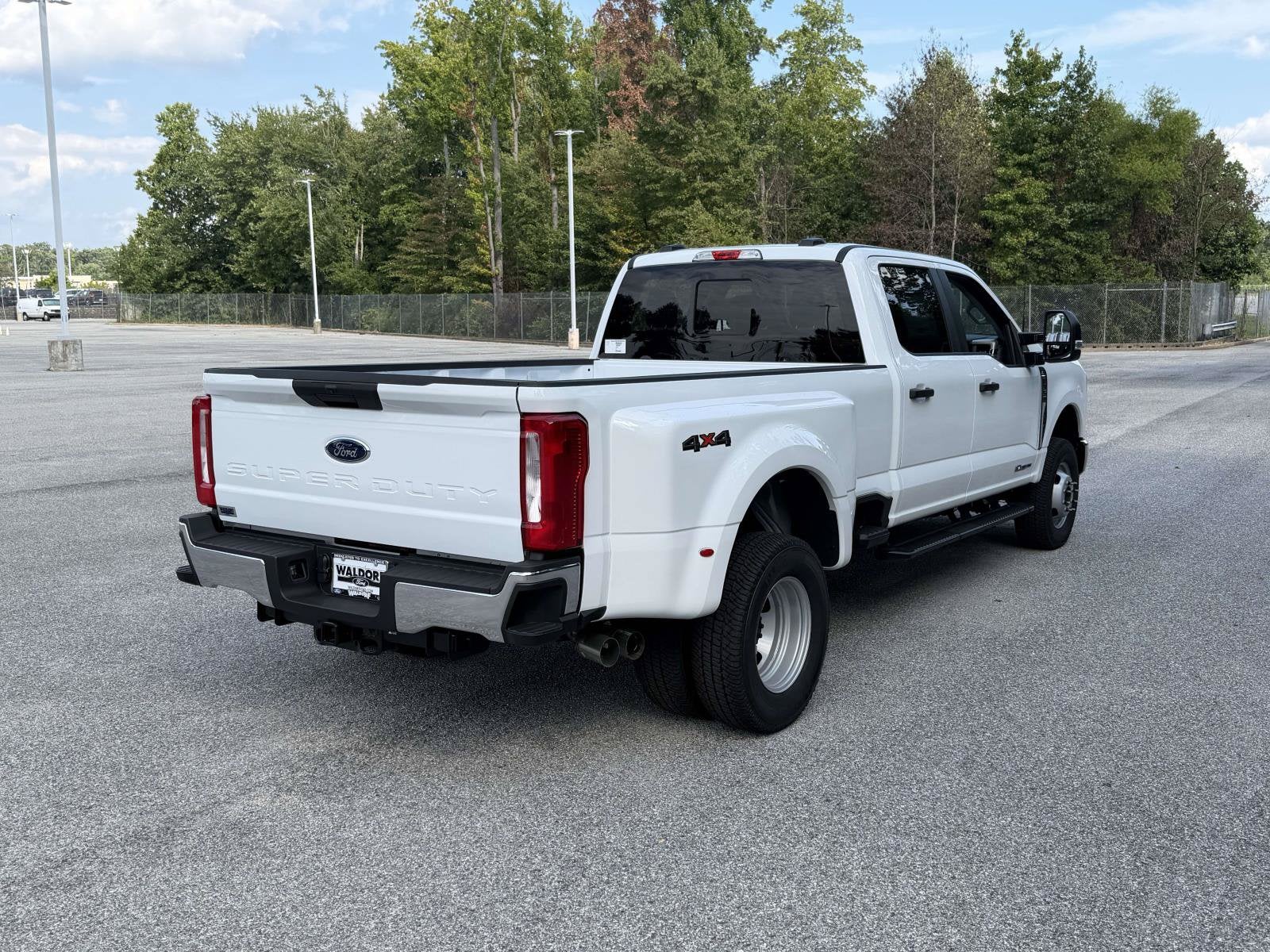 2026 Ford Super Duty F-350 DRW XL