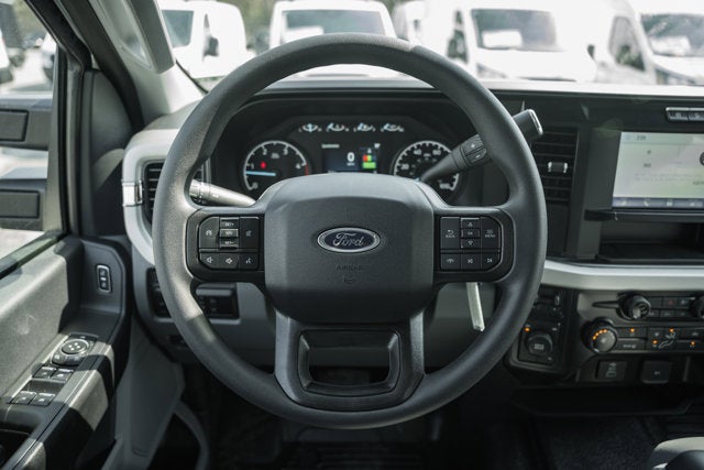 2026 Ford Super Duty F-350 DRW XL