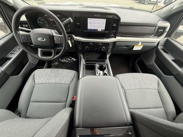 2026 Ford Super Duty F-350 DRW XLT