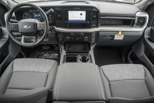 2026 Ford Super Duty F-350 DRW XLT