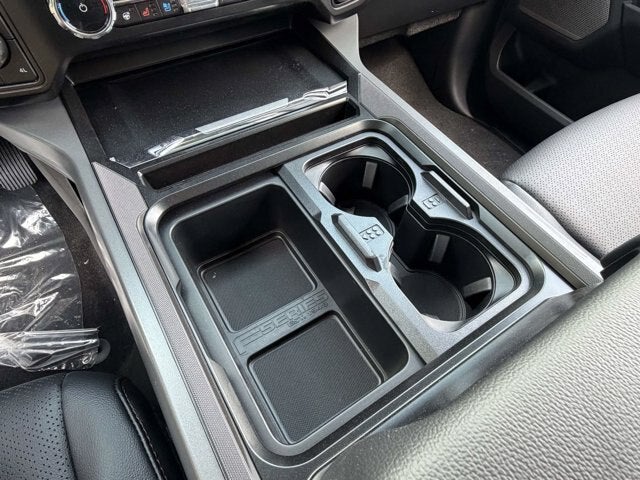 2026 Ford Super Duty F-350 DRW LARIAT