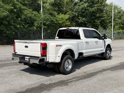 2026 Ford Super Duty F-350 DRW LARIAT