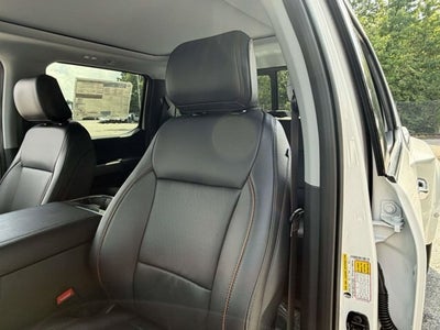 2026 Ford Super Duty F-350 DRW LARIAT