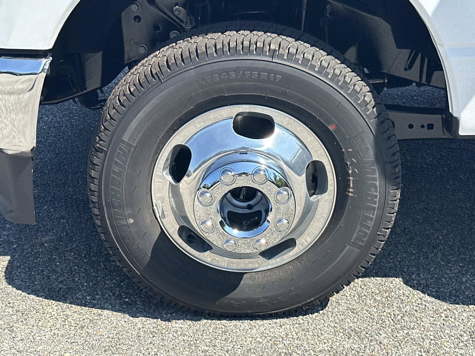 2026 Ford Super Duty F-350 DRW XLT