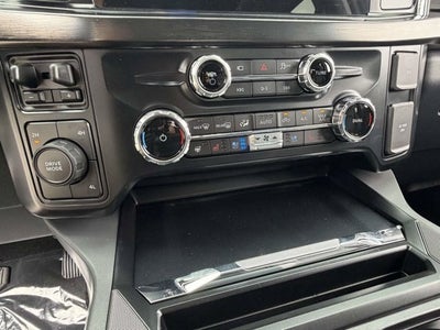 2026 Ford Super Duty F-350 DRW LARIAT