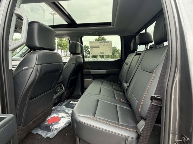 2026 Ford Super Duty F-350 DRW LARIAT
