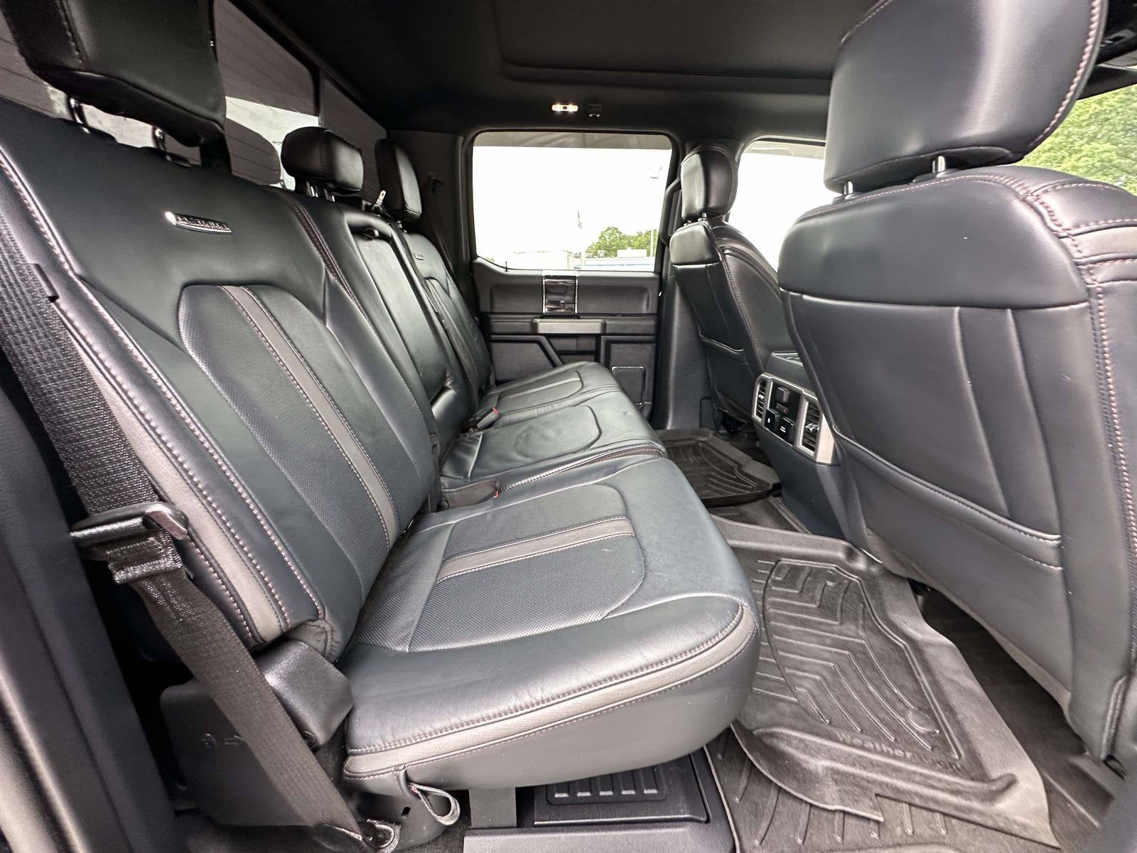 2022 Ford Super Duty F-450 DRW Platinum