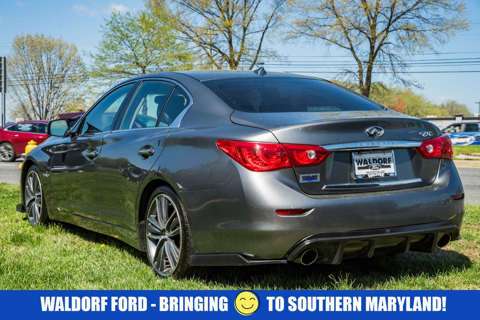 2015 INFINITI Q50 Hybrid Sport