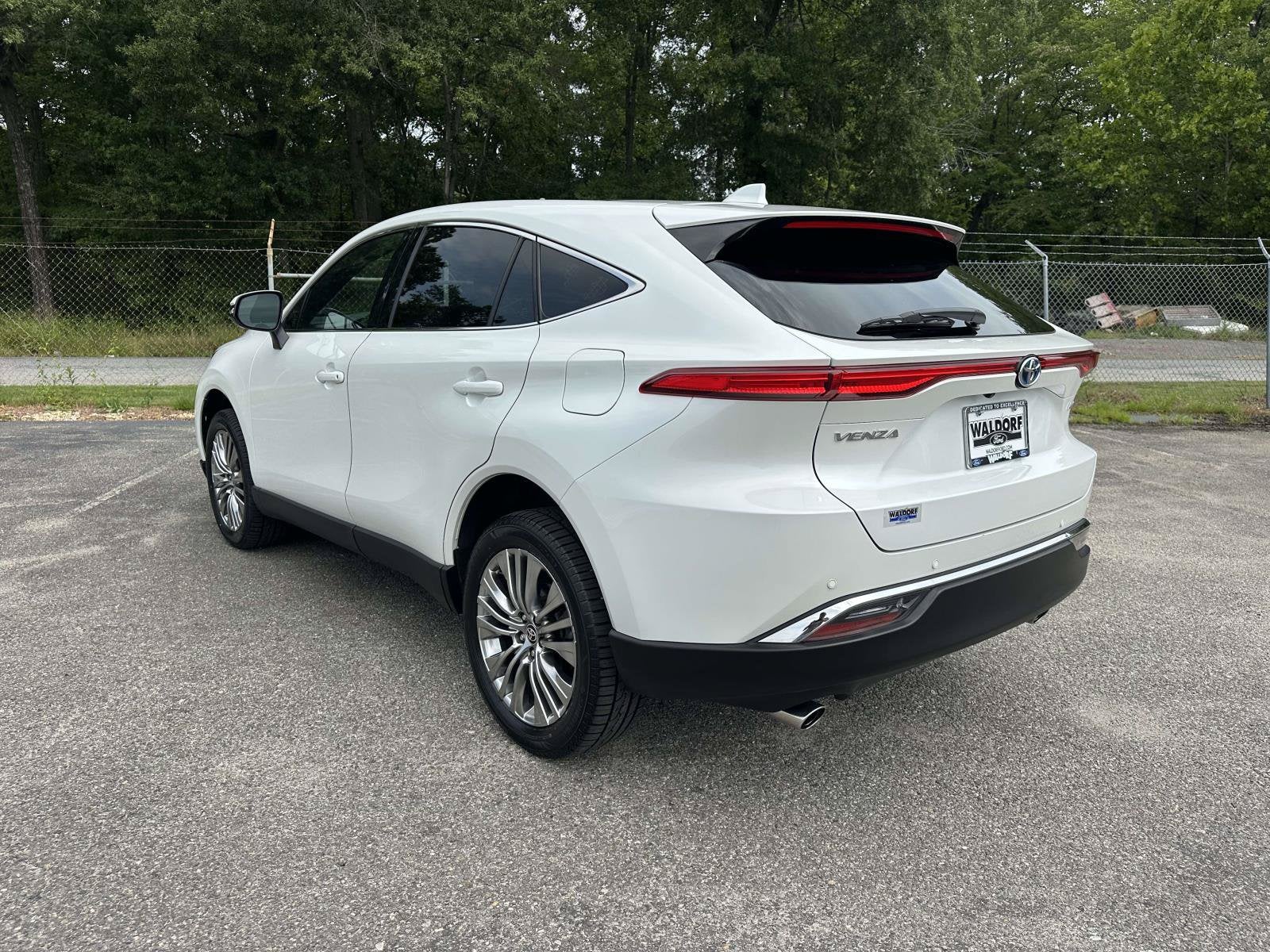 2023 Toyota Venza Base