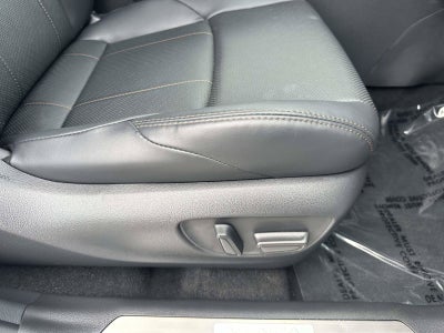 2023 Toyota Venza Base