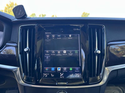 2019 Volvo S90 Momentum
