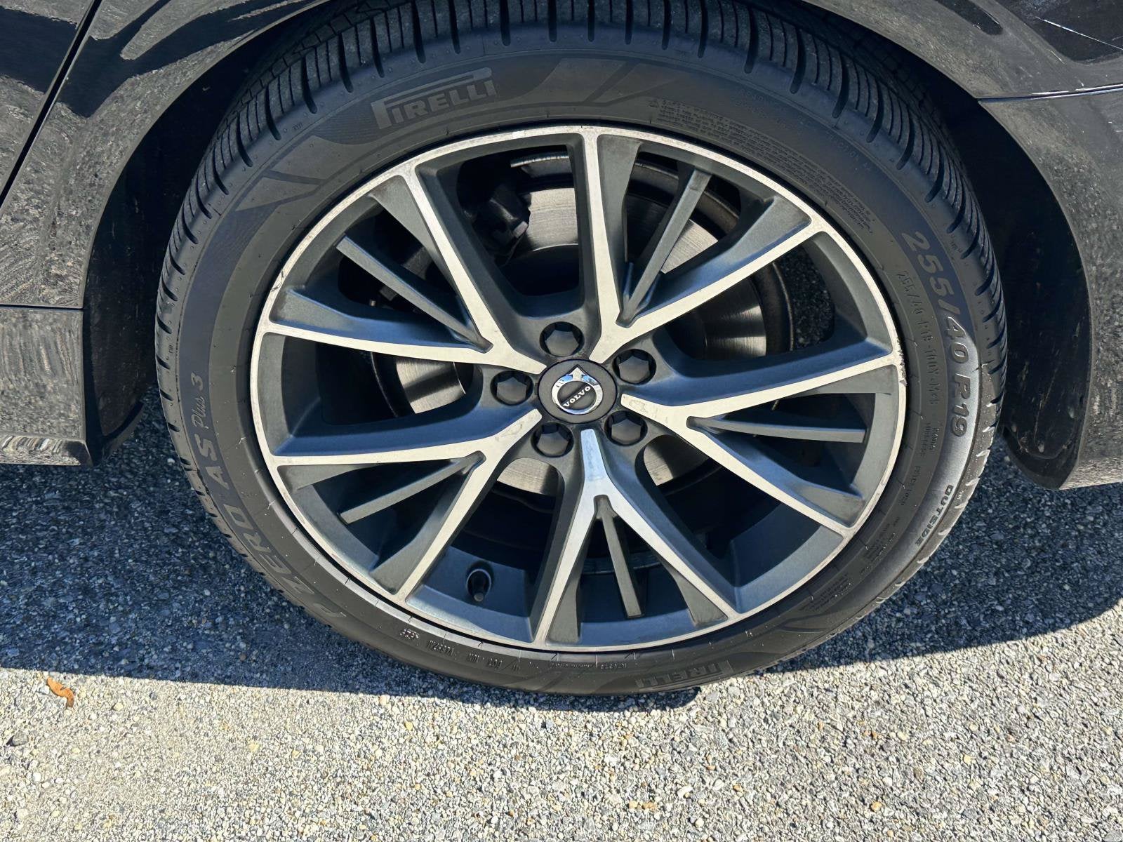 2019 Volvo S90 Momentum