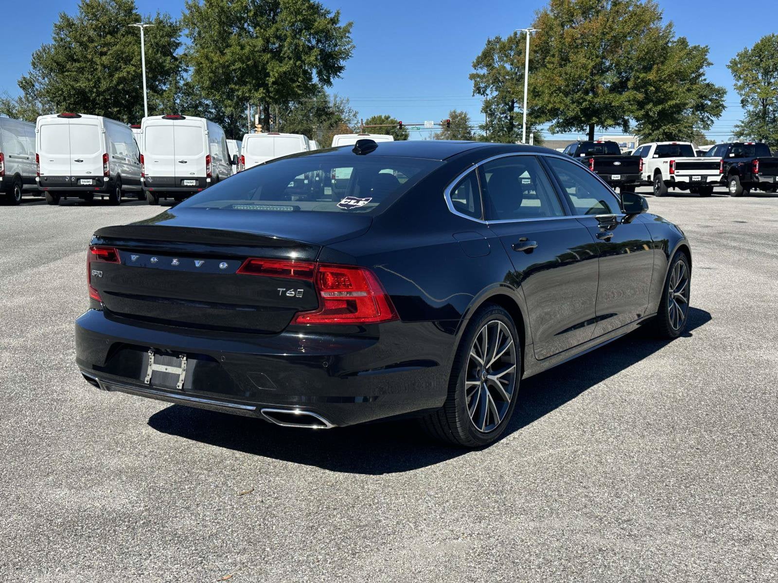 2019 Volvo S90 Momentum