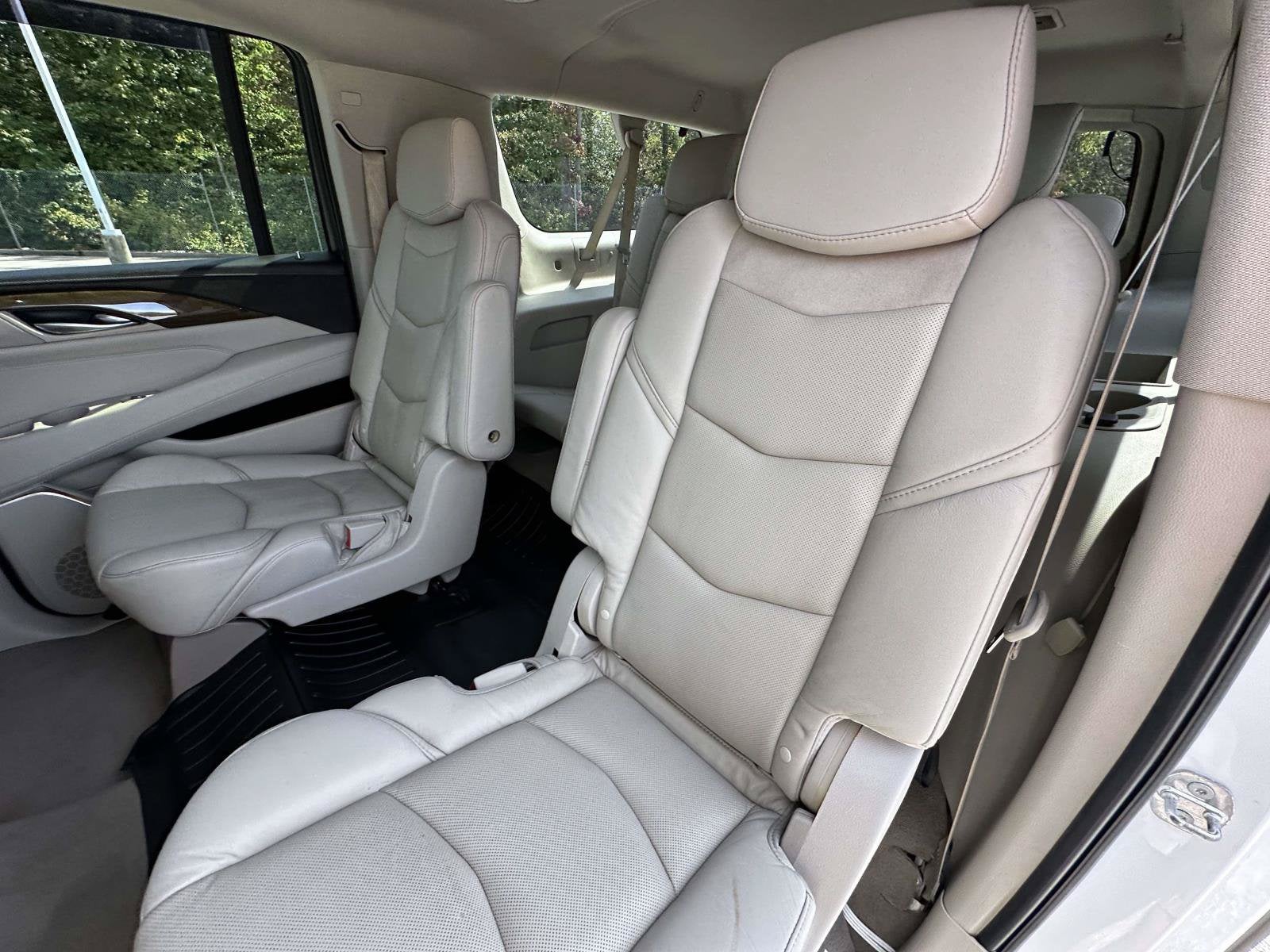 2018 Cadillac Escalade ESV Luxury