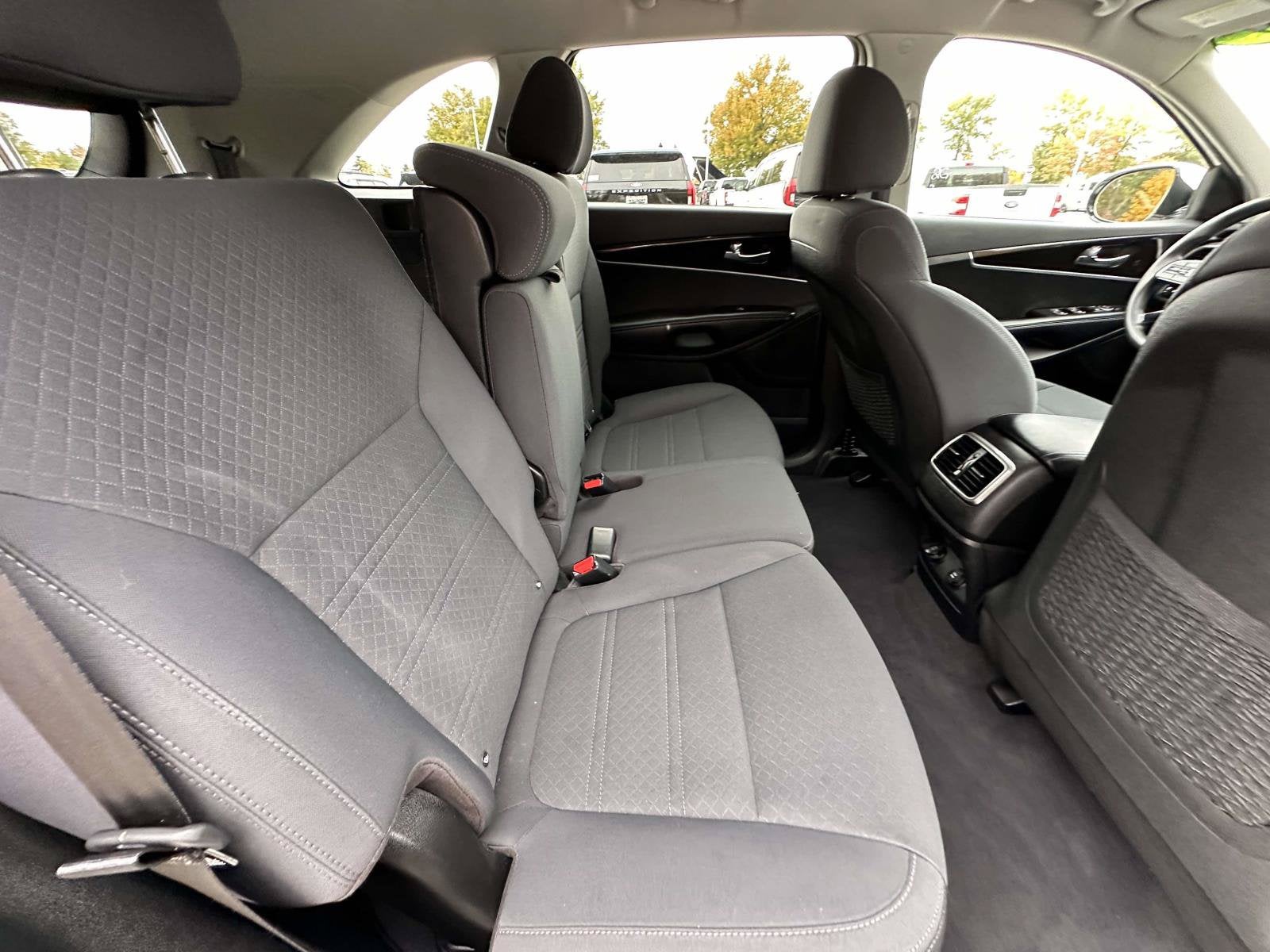 2019 Kia Sorento LX V6