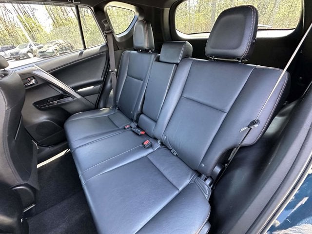 2018 Toyota RAV4 SE