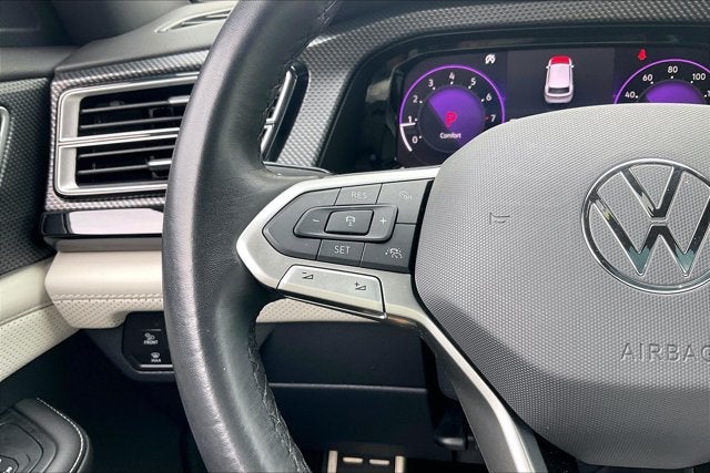 2025 Volkswagen Atlas Cross Sport 2.0T SEL Premium R-Line