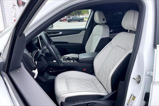 2025 Volkswagen Atlas Cross Sport 2.0T SEL Premium R-Line