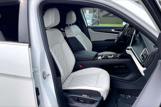 2025 Volkswagen Atlas Cross Sport 2.0T SEL Premium R-Line