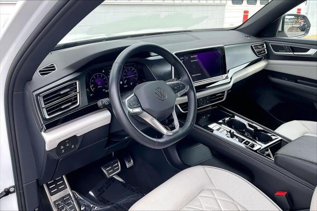 2025 Volkswagen Atlas Cross Sport 2.0T SEL Premium R-Line