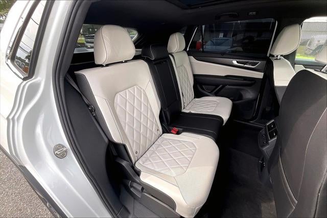 2025 Volkswagen Atlas Cross Sport 2.0T SEL Premium R-Line