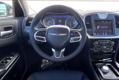 2023 Chrysler 300 Touring