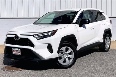 2025 Toyota RAV4 LE
