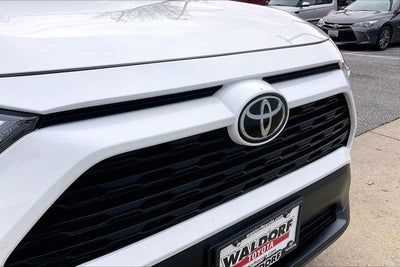 2025 Toyota RAV4 LE