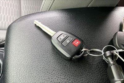 2017 Toyota Tacoma SR