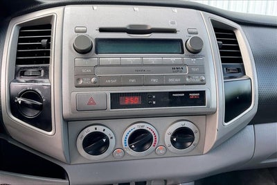 2011 Toyota TACOMA 4WD Double LB V6 AT (Natl)