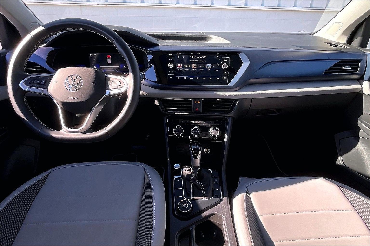 2023 Volkswagen Taos SE
