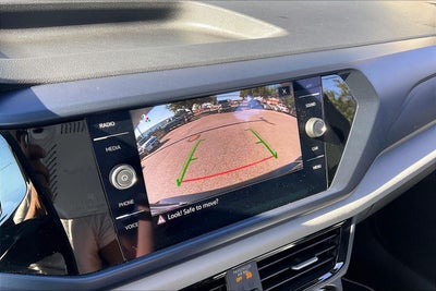 2023 Volkswagen Taos SE