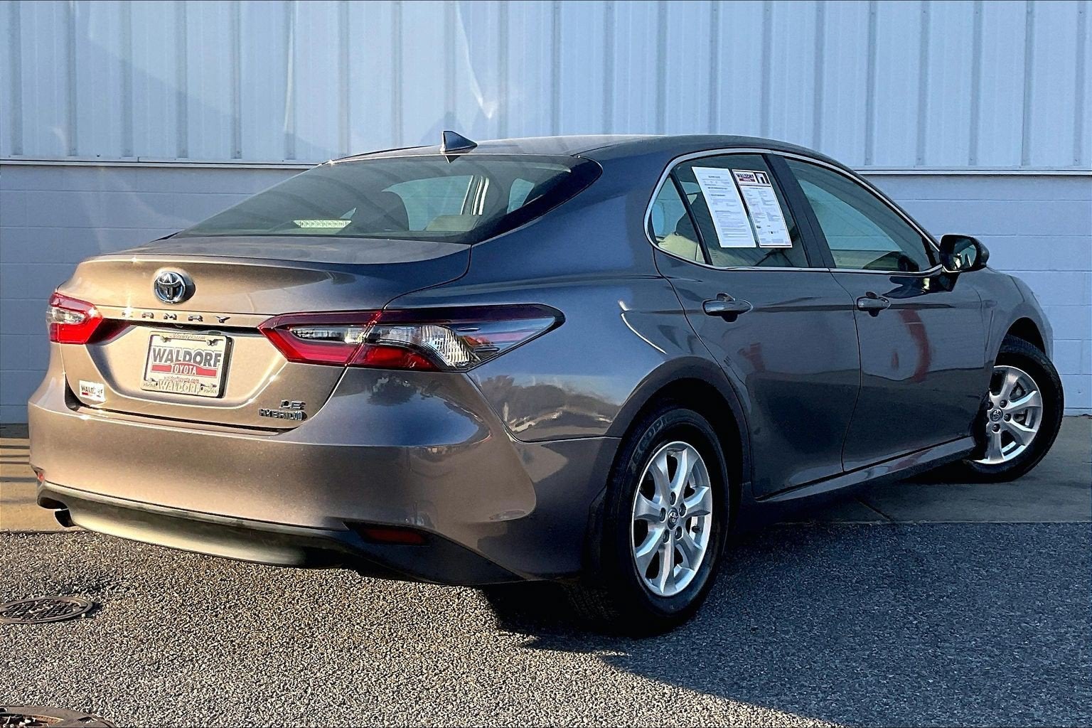 2022 Toyota Camry Hybrid Hybrid LE