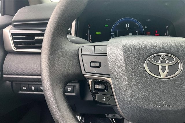 2025 Toyota CAMRY LE