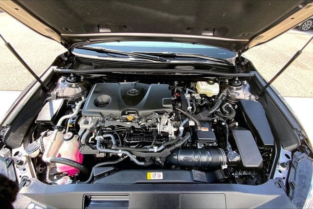 2020 Toyota Camry Hybrid XLE