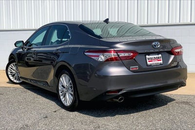 2020 Toyota Camry Hybrid XLE