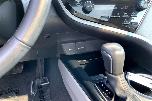 2020 Toyota Camry Hybrid Hybrid XLE