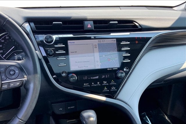 2020 Toyota Camry Hybrid XLE