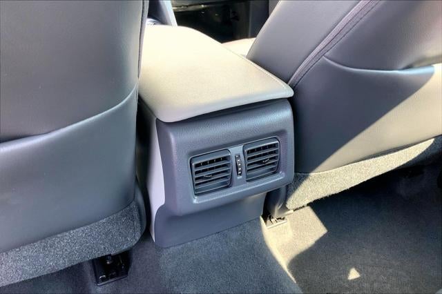 2020 Toyota Camry Hybrid Hybrid XLE