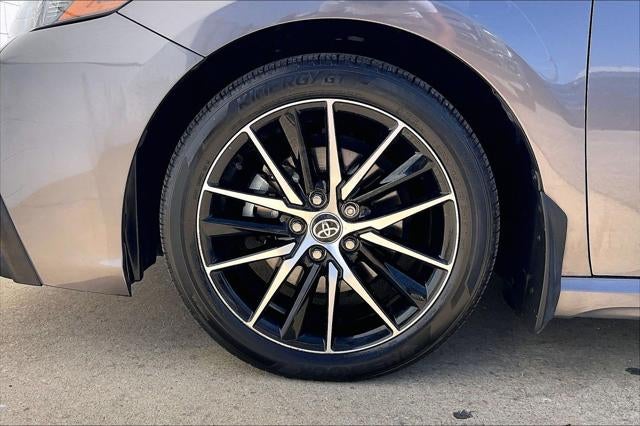 2021 Toyota Camry Hybrid Hybrid SE