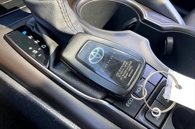 2021 Toyota Camry Hybrid Hybrid SE