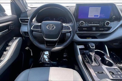 2024 Toyota Highlander Hybrid Hybrid Platinum
