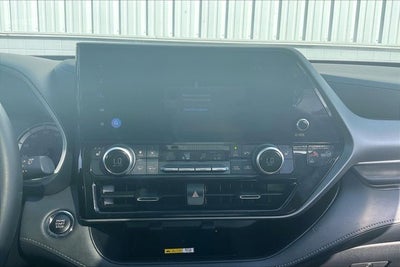 2023 Toyota Highlander Base