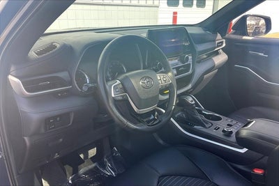 2023 Toyota HIGHLANDER XSE