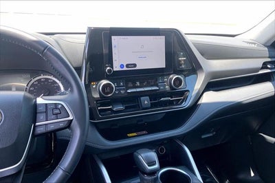 2025 Toyota Highlander XLE