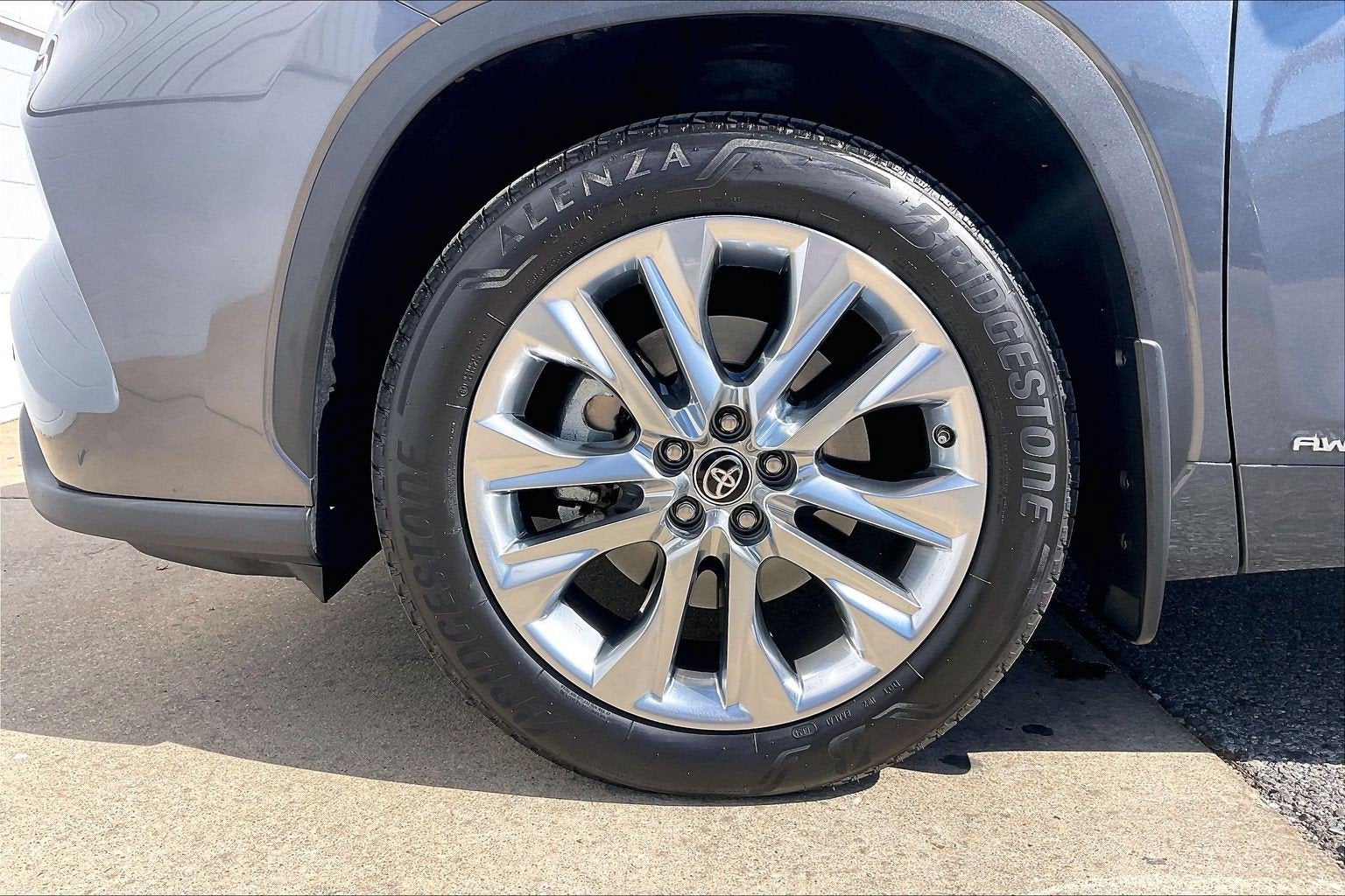 2023 Toyota Highlander Hybrid Hybrid Limited