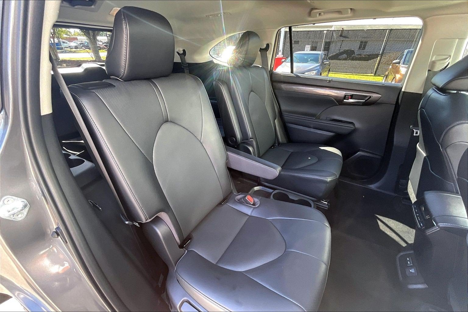 2023 Toyota Highlander Hybrid Hybrid Limited