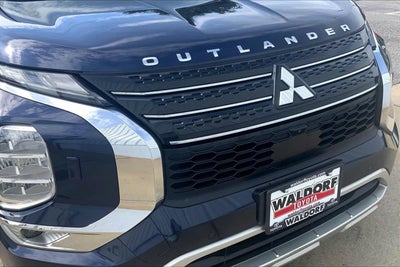 2022 Mitsubishi Outlander SE