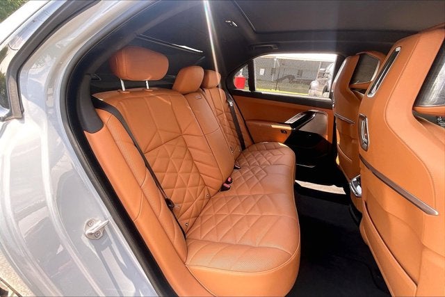 2024 BMW 740i 740i